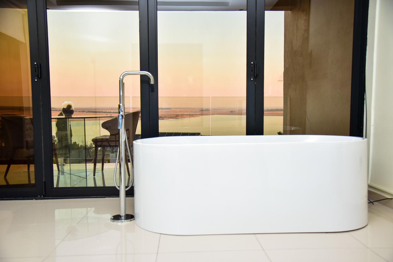 King Room with Lake View